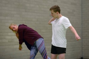 Topatlete Nadine Broersen voor de klas in het kader van de Nationale Sportweek