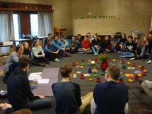 Tekst bezinningsdagen vwo-5 voorgelezen bij de slotbijeenkomst