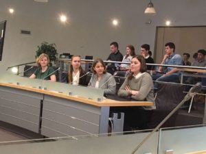 Presentatie onderzoeken Tvwo4 op het Dongense gemeentehuis