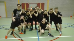 Cambreurtrefbaltoernooi: Tien teams, 100 leerlingen!
