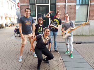 Black Velvet wint!